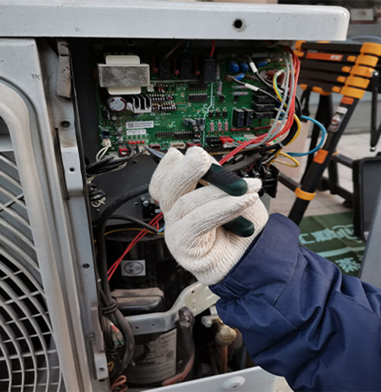  乌拉特前维修空调不制热