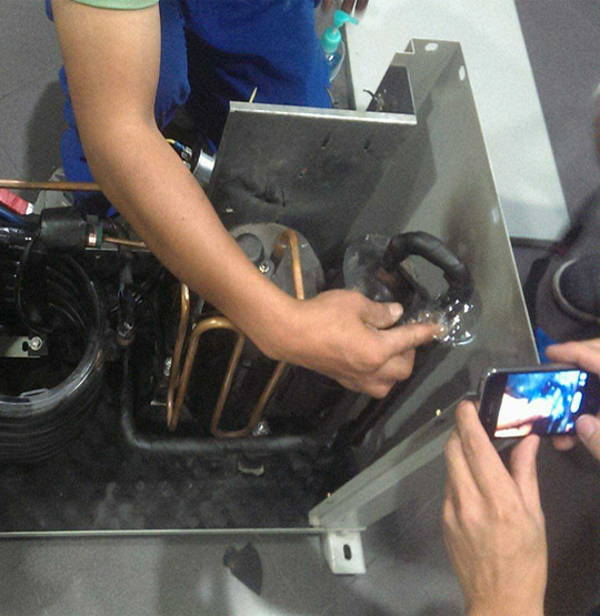 乌拉特前维修空调制冷效果差