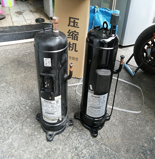 乌拉特前中央空调压缩机的更换维修